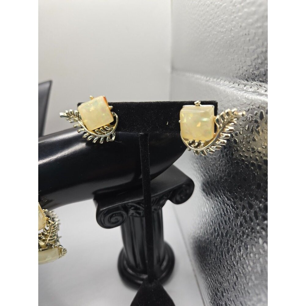 Vintage CORO Demi Parure Pale gold Confetti Thermoset Necklace Bracelet Earring - Picture 14 of 14